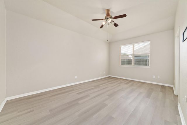 18302 Redoak Manor Lane, Cypress, TX 77433