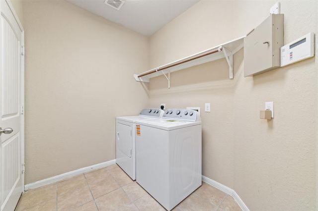 18302 Redoak Manor Lane, Cypress, TX 77433