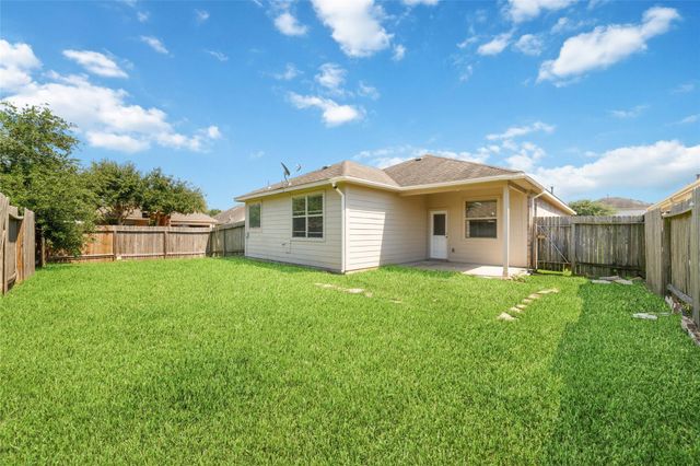 18302 Redoak Manor Lane, Cypress, TX 77433