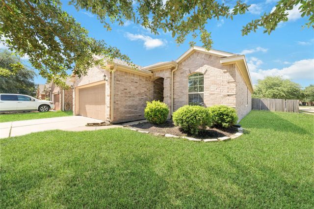 18302 Redoak Manor Lane, Cypress, TX 77433