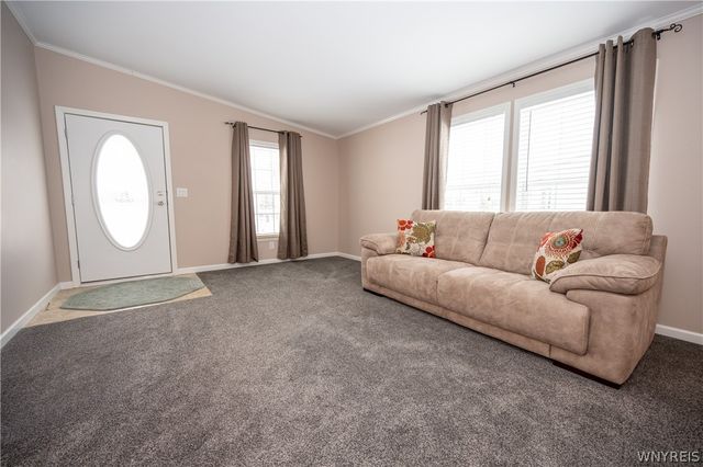 4597 Leytonstone Avenue, Clarence, NY 14031