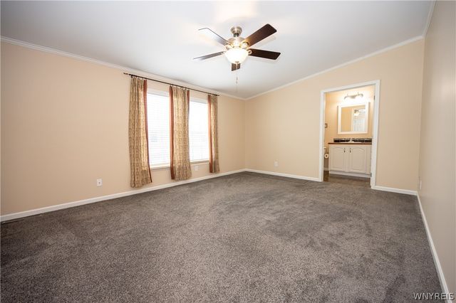 4597 Leytonstone Avenue, Clarence, NY 14031