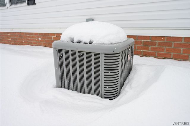 4597 Leytonstone Avenue, Clarence, NY 14031