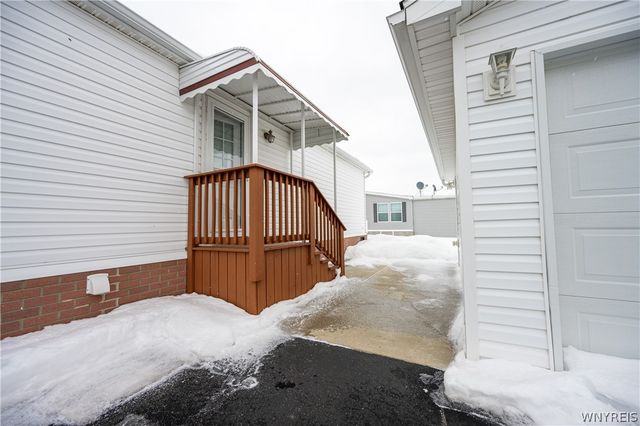 4597 Leytonstone Avenue, Clarence, NY 14031