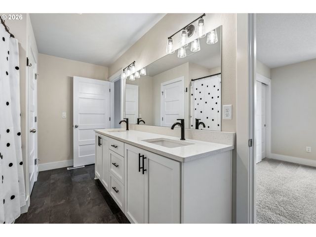 914 Nw 175TH Way, Ridgefield, WA 98642