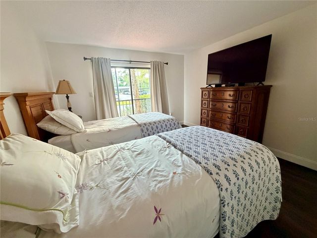 13602 S VILLAGE DRIVE 1106, Tampa, FL 33618