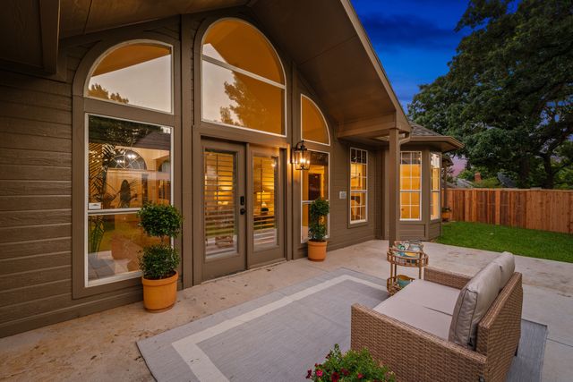 1923 Skelton Street, Flower Mound, TX 75022