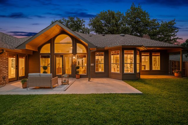 1923 Skelton Street, Flower Mound, TX 75022