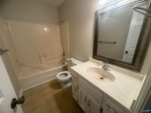 792 Seina Vista Drive, Madison, AL 35758