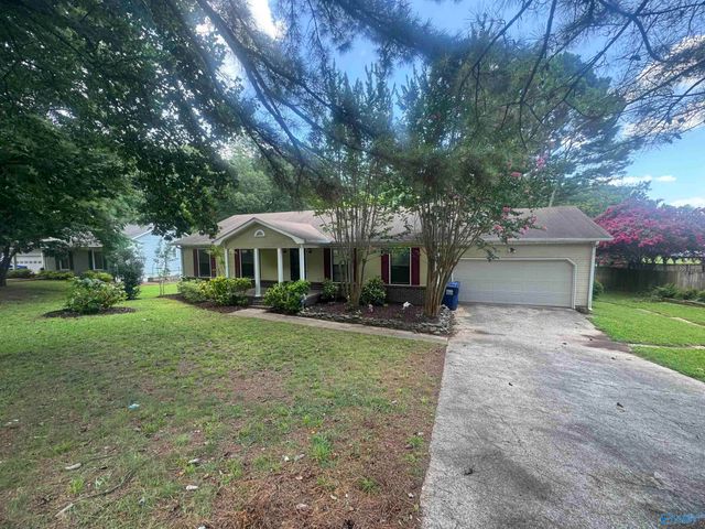792 Seina Vista Drive, Madison, AL 35758