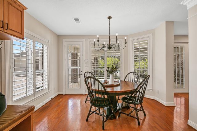 106 Charleston Street, Friendswood, TX 77546