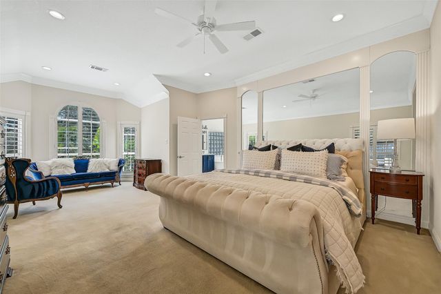 106 Charleston Street, Friendswood, TX 77546