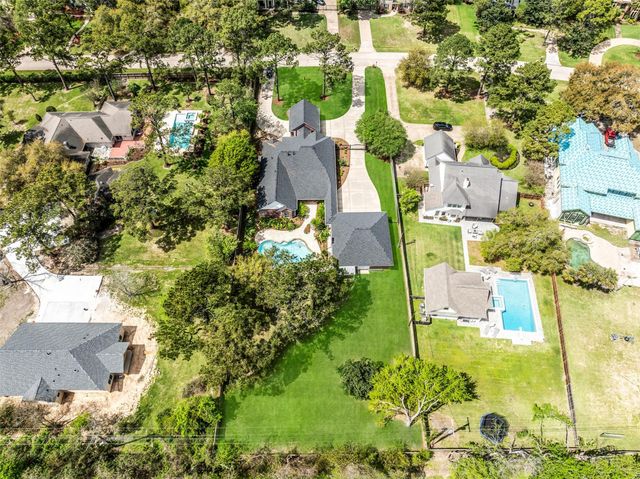 106 Charleston Street, Friendswood, TX 77546