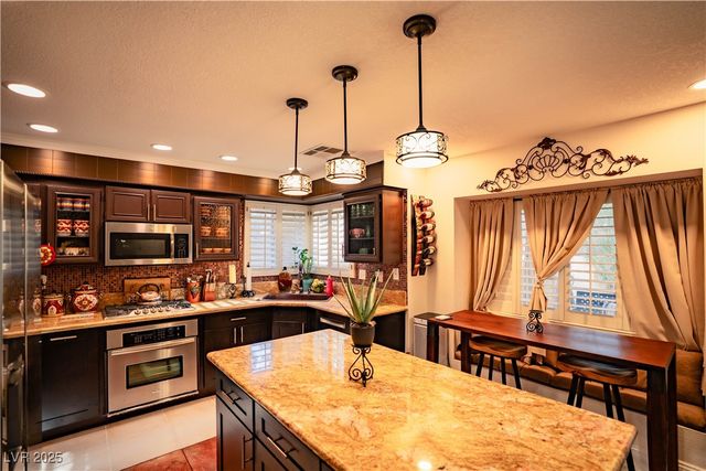 7985 Counterpoint Lane, Las Vegas, NV 89123