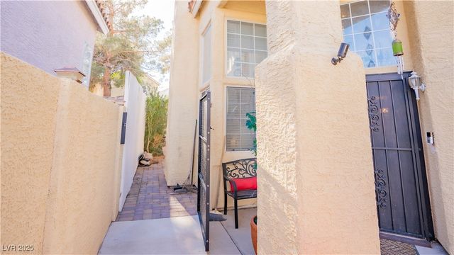 7985 Counterpoint Lane, Las Vegas, NV 89123