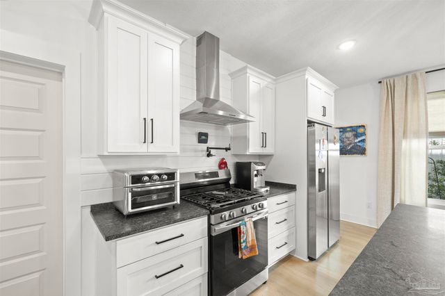 921 W Jackson St, Pensacola, FL 32501