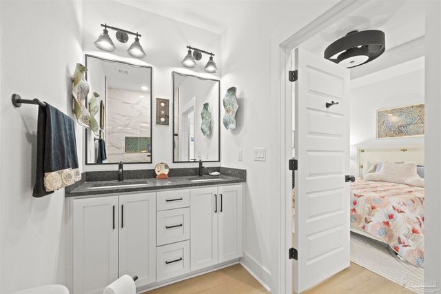 921 W Jackson St, Pensacola, FL 32501