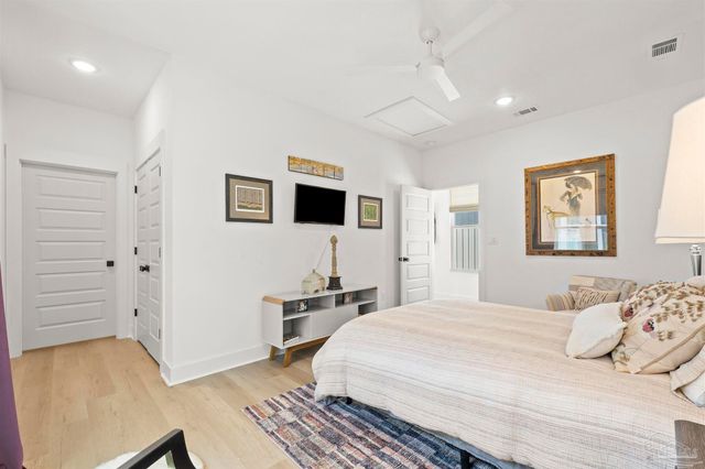 921 W Jackson St, Pensacola, FL 32501