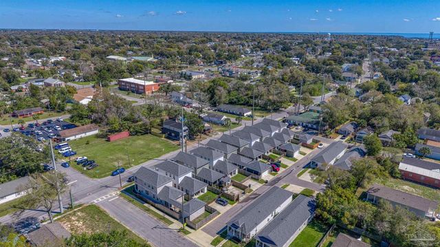 921 W Jackson St, Pensacola, FL 32501