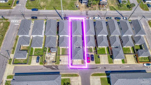 921 W Jackson St, Pensacola, FL 32501