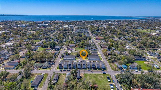 921 W Jackson St, Pensacola, FL 32501