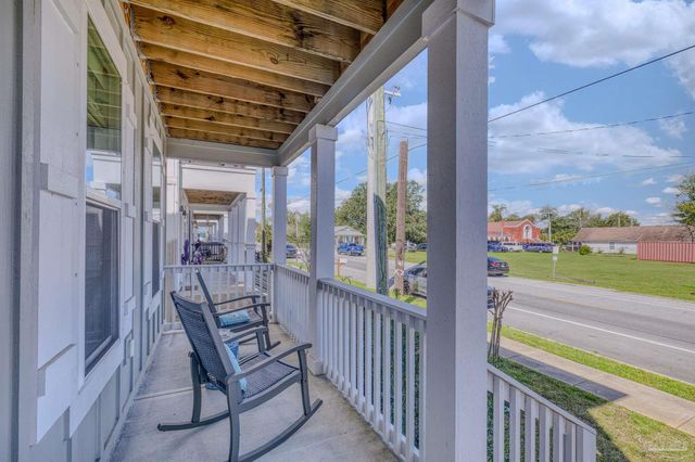 921 W Jackson St, Pensacola, FL 32501