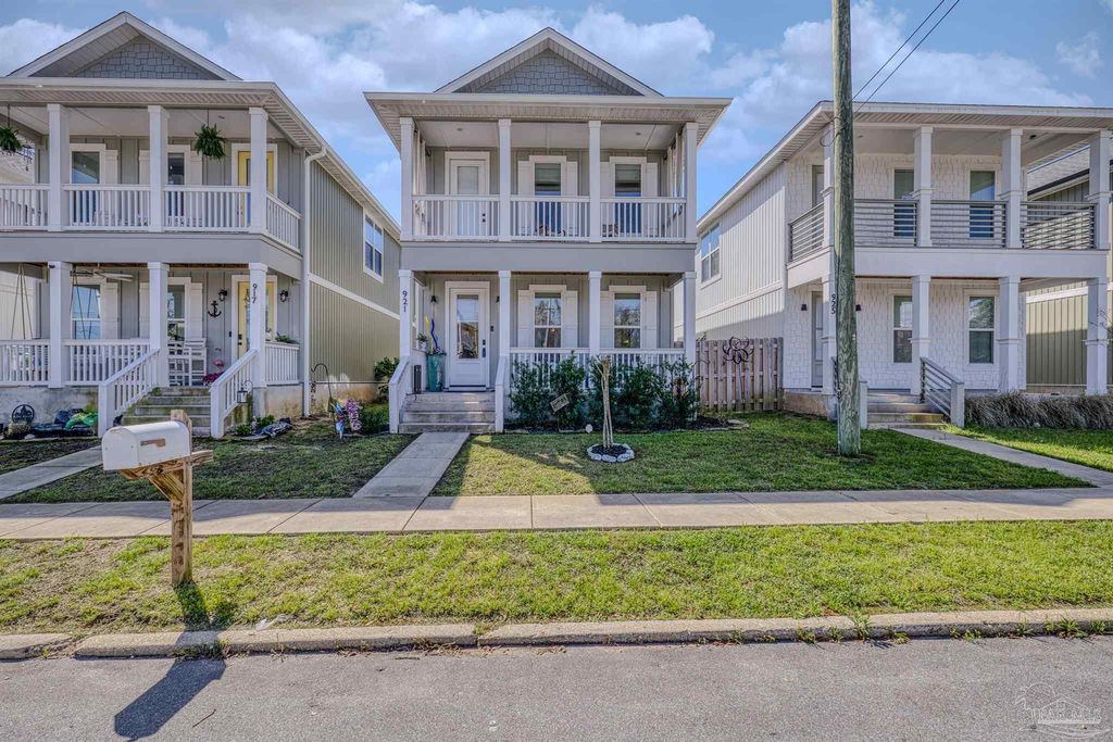 921 W Jackson St, Pensacola, FL 32501