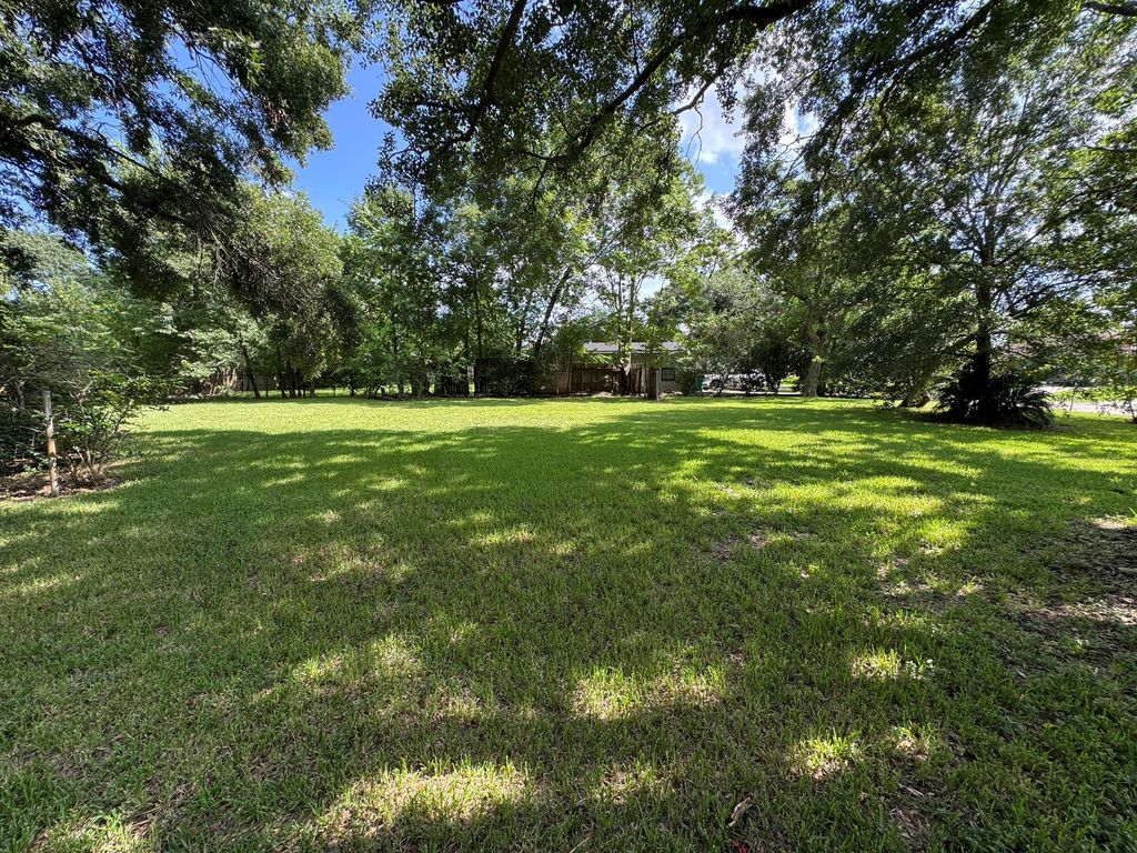 5414 Lorraine Drive, Baytown, TX 77521