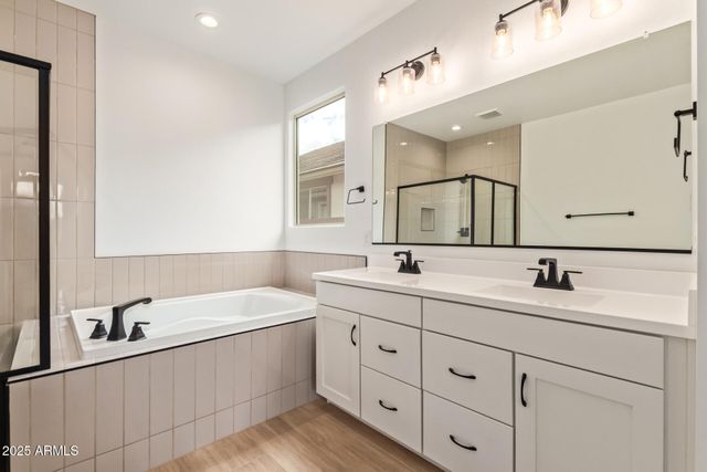 5448 W MANZANITA Drive, Glendale, AZ 85302