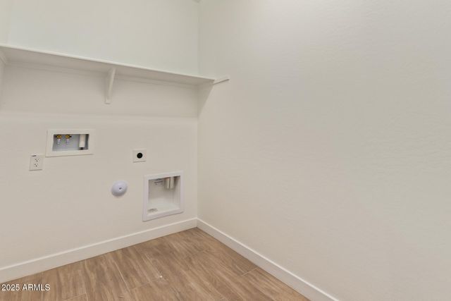 5448 W MANZANITA Drive, Glendale, AZ 85302