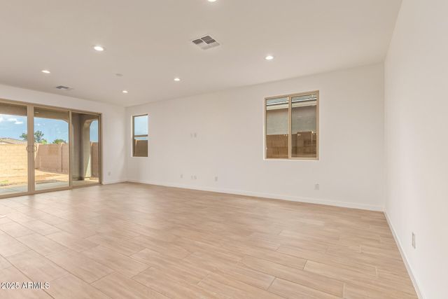 5448 W MANZANITA Drive, Glendale, AZ 85302