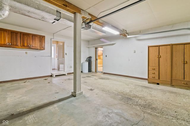 10190 N Balfer Drive E, Fortville, IN 46040