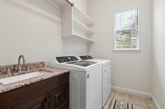 2085 Club Lake Circle, Rockwall, TX 75087