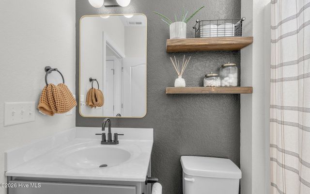 107 Farmridge Way, Moyock, NC 27958