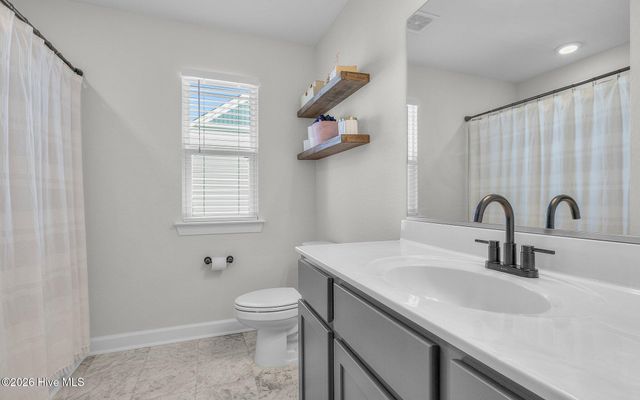 107 Farmridge Way, Moyock, NC 27958