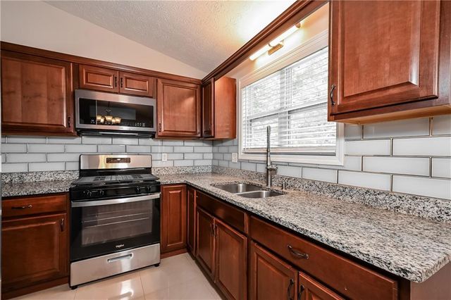 3091 Dowry Drive, Lawrenceville, GA 30044