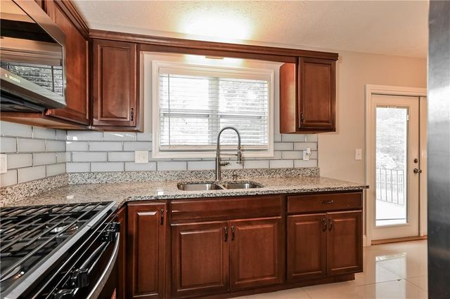 3091 Dowry Drive, Lawrenceville, GA 30044