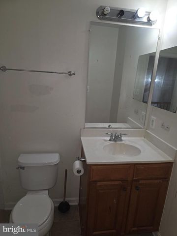 45 HOKES RUN, Inwood, WV 25428