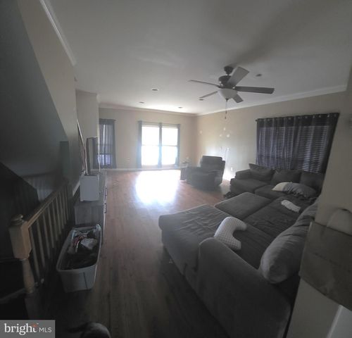 45 HOKES RUN, Inwood, WV 25428