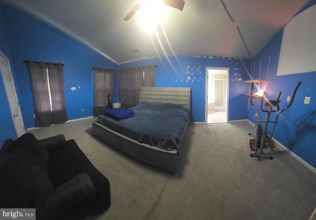 45 HOKES RUN, Inwood, WV 25428