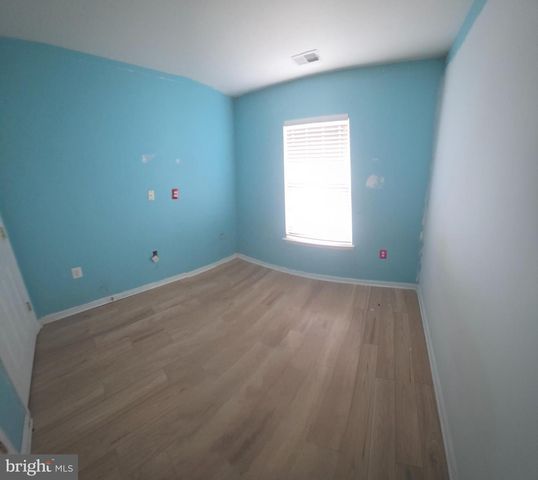 45 HOKES RUN, Inwood, WV 25428