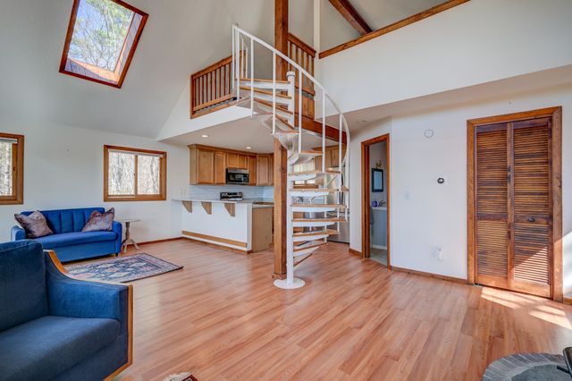 27 Upper Lake View Drive, Madison, NH 03849
