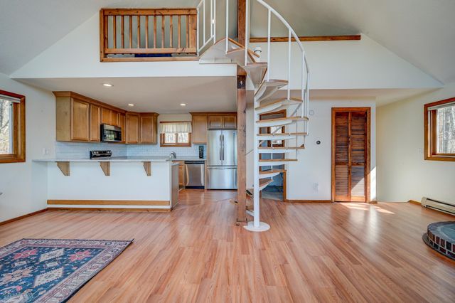 27 Upper Lake View Drive, Madison, NH 03849