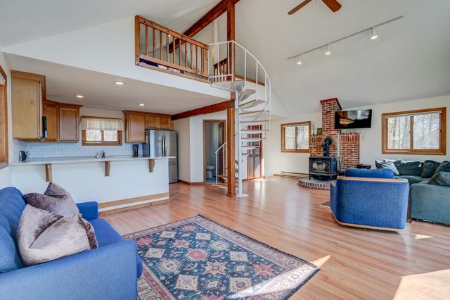 27 Upper Lake View Drive, Madison, NH 03849