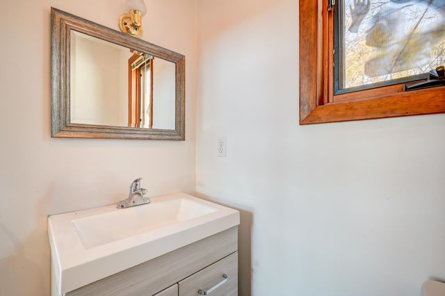 27 Upper Lake View Drive, Madison, NH 03849