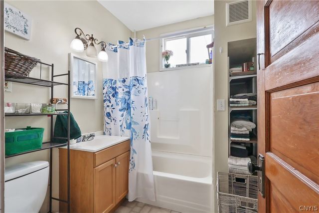 422 Elliott Street, Syracuse, NY 13204