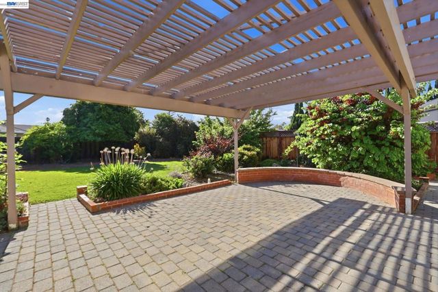 1130 Normandy Dr, Campbell, CA 95008