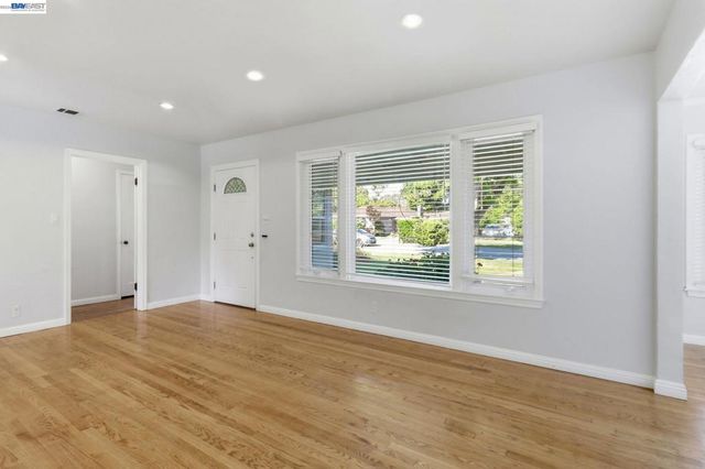 1130 Normandy Dr, Campbell, CA 95008