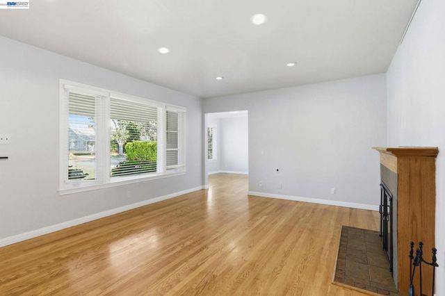1130 Normandy Dr, Campbell, CA 95008