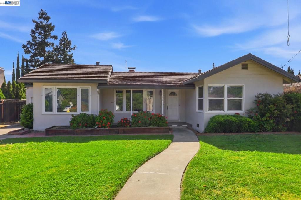 Image 1 of property listing at 1130 Normandy Dr, Campbell, CA 95008
